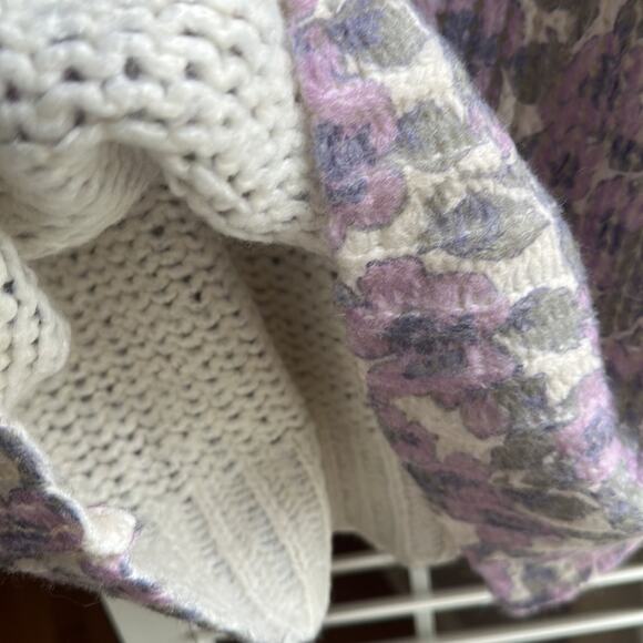ZARA WOMEN's FLORAL Long Knit Sweater Size Medium White Lila Nwt crew neck - Picture 11 of 13